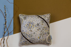 Yael and abi doudou musical juive taupe pillow