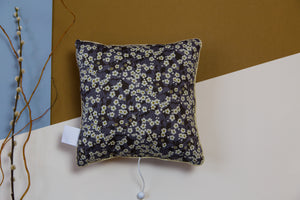 Yael and abi doudou musical juive taupe pillow